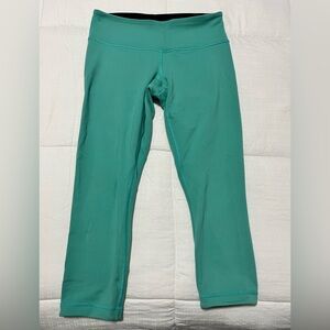Lululemon reversible crop leggings